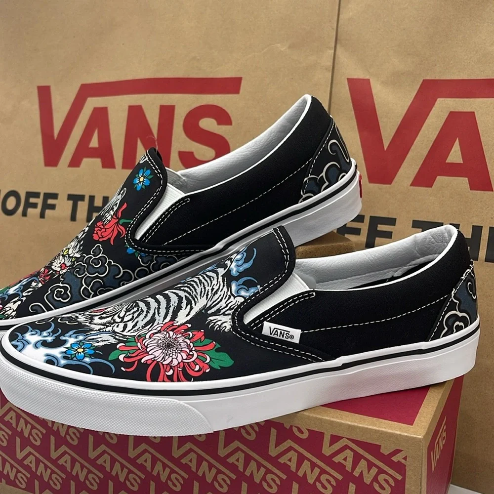 Vans WMNS Black Slip-On Shoes with Floral and Tiger Design Classic Slip On Snkrs - Picture 7 of 16